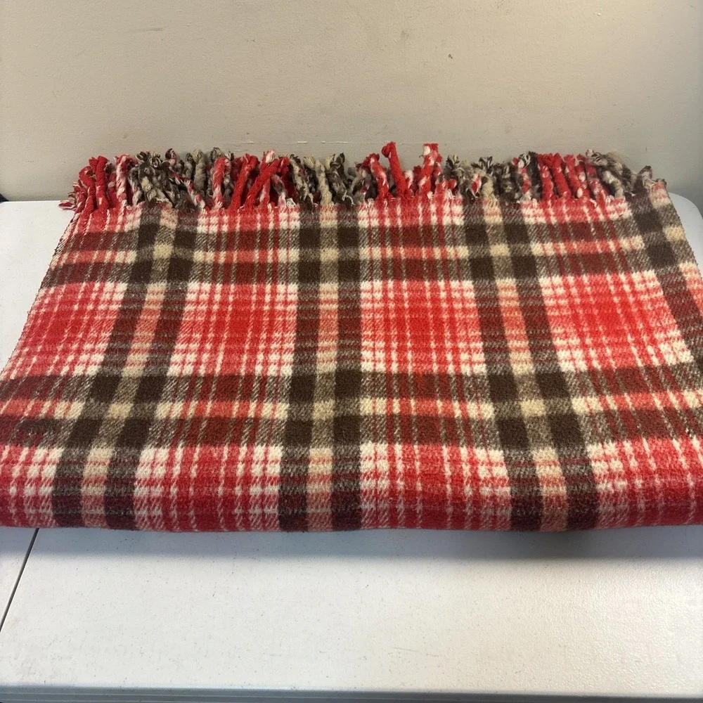 Plaid Reversible Throw Blanket Red Tan THICK Poly‎ Blend Camp Cottage 60x80